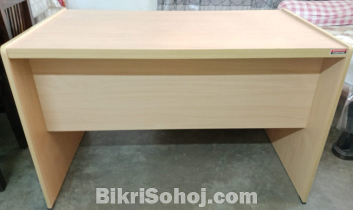 নাভানা টেবিল বিক্রয় হবে